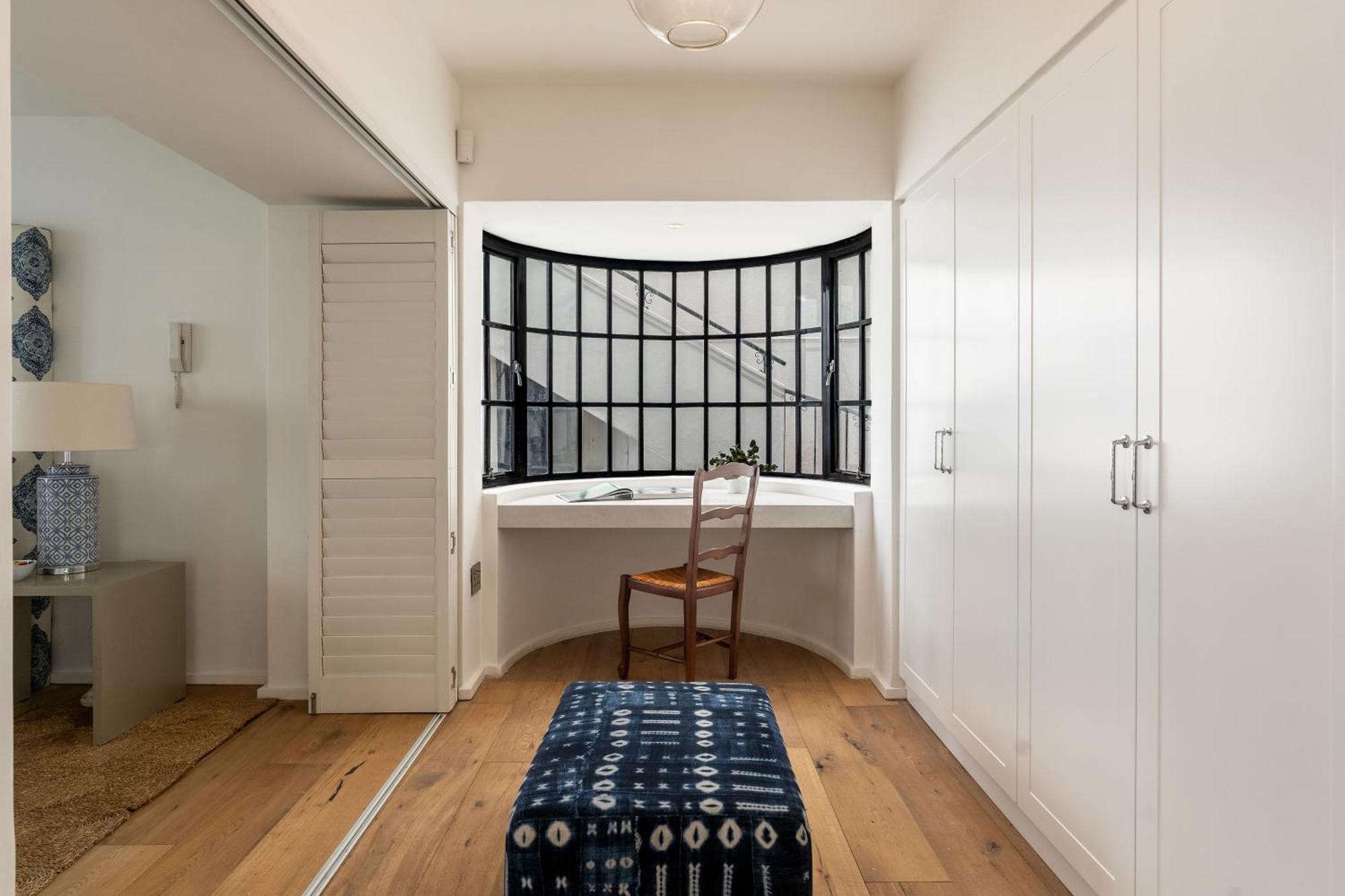 White Cliffs Penthouse * Cape Town